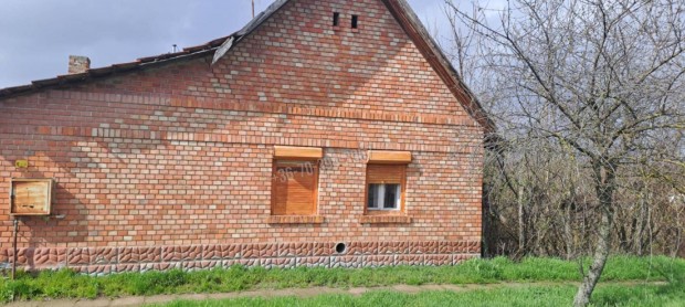 Elad� h�z, Kevermes Kevermes, 4900000 Ft, 110 nm 153_bip