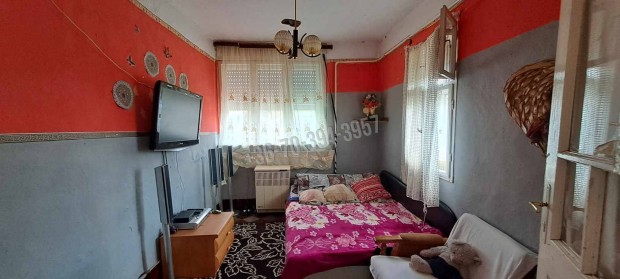 Elad� h�z, Kevermes Kevermes, 6900000 Ft, 120 nm 157_bip