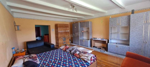 Elad� h�z, Kevermes Kevermes, 7750000 Ft, 120 nm 156_bip