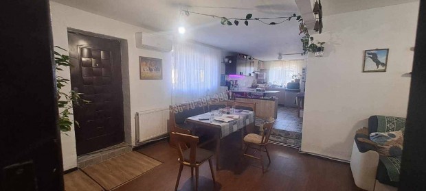 Elad� h�z, L�k�sh�za L�k�sh�za, 18000000 Ft, 240 nm 166_bip