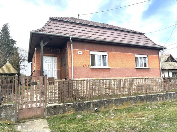 Elad� h�z, Mohora Mohora, Kossuth Lajos utca, 29900000 Ft, 1 13591_bhv