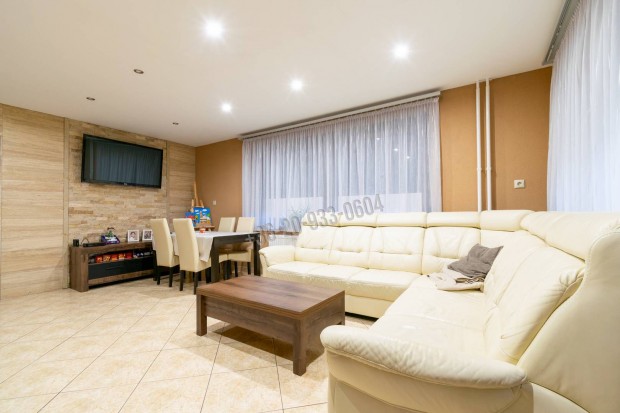 Elad� h�z, Nagyl�zs Nagyl�zs, 126900000 Ft, 183 nm