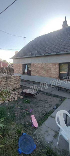 Elad� h�z, Paks Paks, 45000000 Ft, 147 nm 878_gz