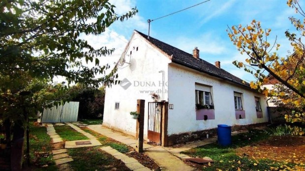 Eladó ház, Palotabozsok