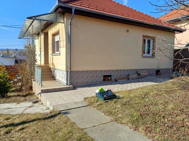Eladó ház, Pilisszántó, 98 m2