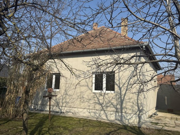 Elad� h�z, P�sp�klad�ny, 33000000 Ft, 70 nm 107_beho