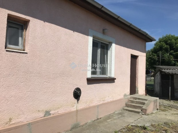 Eladó ház, Pusztaszabolcs