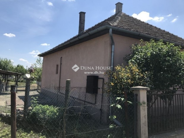 Eladó ház, Pusztaszabolcs