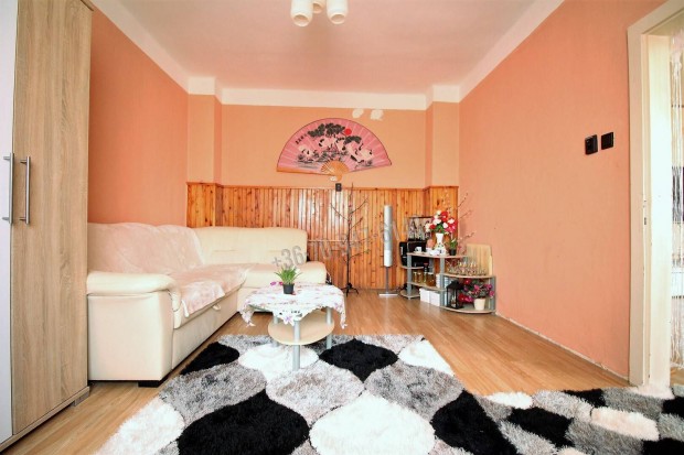 Elad� h�z, Sarkad, 9000000 Ft, 60 nm 117_bip