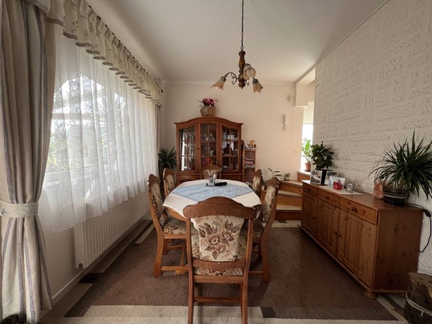 Elad� h�z, Sz�kesfeh�rv�r Fecskepart, Rig� utca, 139000000 Ft,  206_rd