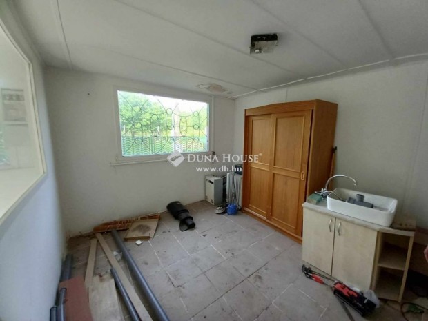 Elad� h�z, Tiszak�cske