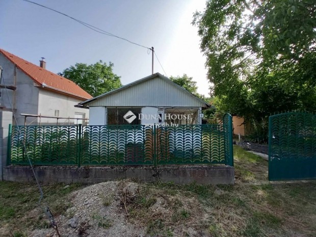 Eladó ház, Tiszakécske