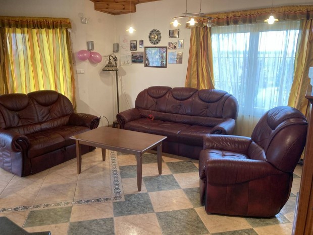 Elad� h�z, Tolm�cs Tolm�cs, 200000000 Ft, 142 nm 12645_bhv