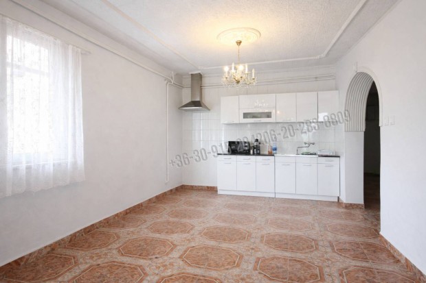 Elad� h�z, V�c Kertv�ros, Kertv�rosi sor, 85000000 Ft, 110 nm 1910_pl