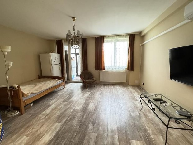 Elad� h�z - Budapest IV. ker�let, Megyer