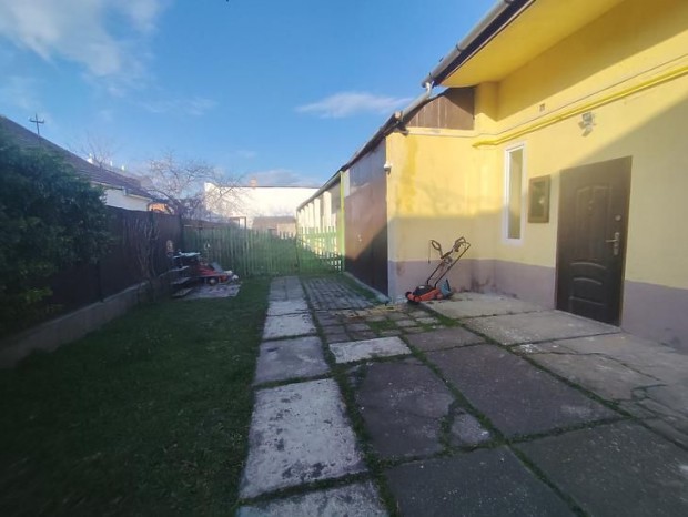 Elad� h�z - Budapest IV. ker�let, Szabadkai utca