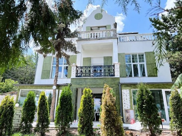 Elad� h�z - Budapest XI. ker�let, Brass� �t