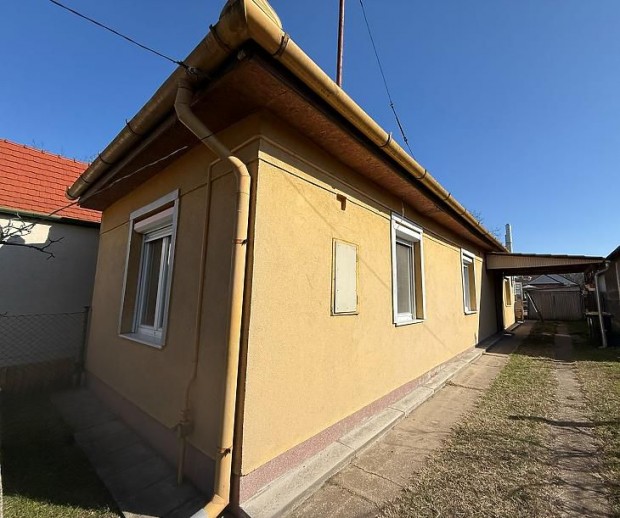 Elad� h�z - Budapest XVII. ker�let, R�koskereszt�r