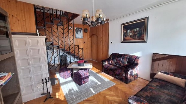 Elad� h�z - G�d