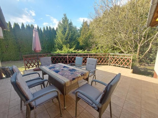 Elad� h�z - Sz�dliget