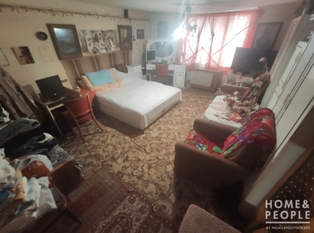 Elad� h�z! - T�tkoml�s