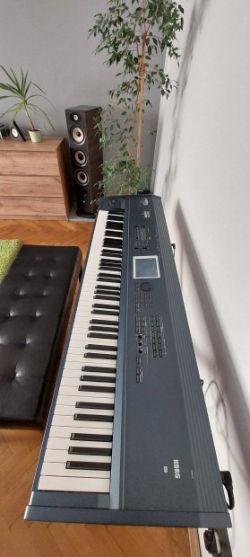 Elad hibtlan Korg Triton Extreme 88