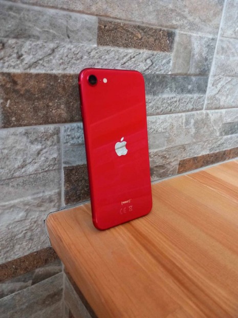 Elad hibtlan llapot Iphone SE (2020) RED sok tartozkkal