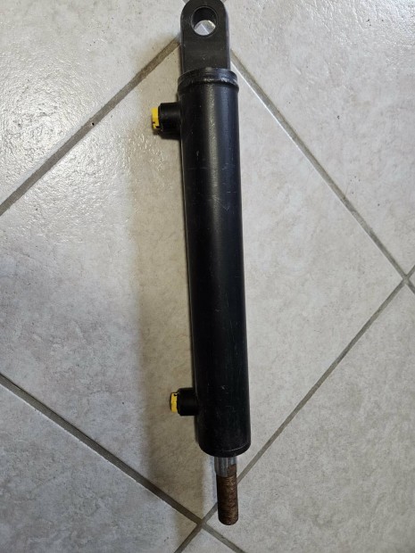 Elad� hidraulika munkahenger