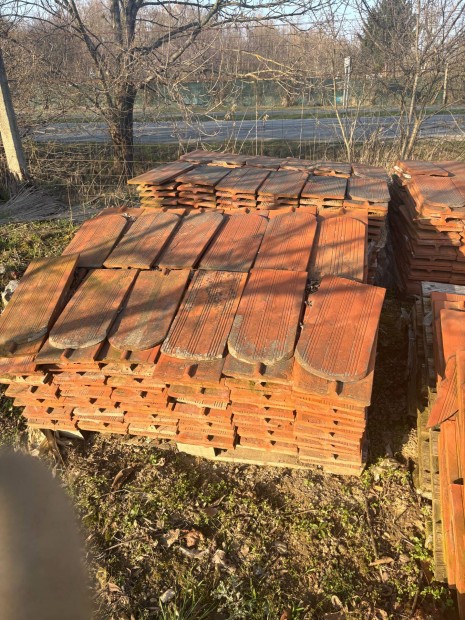 Elad� h�dfark� cser�p