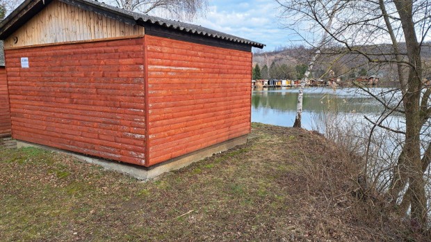 Elad� horg�szh�z Nyerges�jfalun