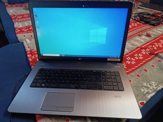 Elado hp 470 laptop 