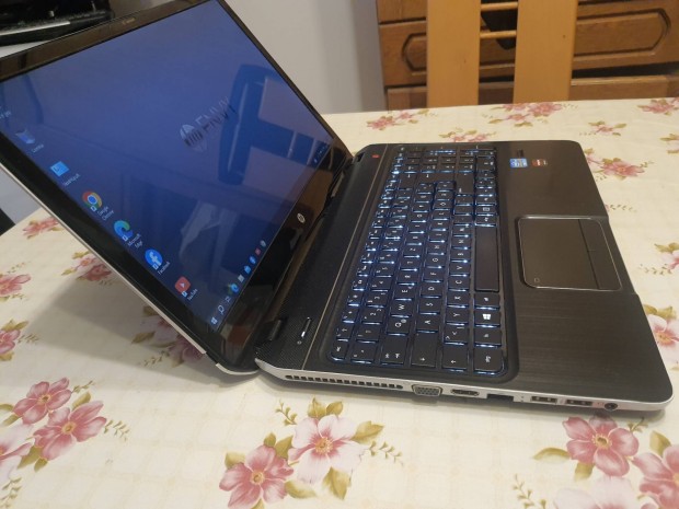 Elad i5-s 15.6 colos led HP Envy m6 laptop. 