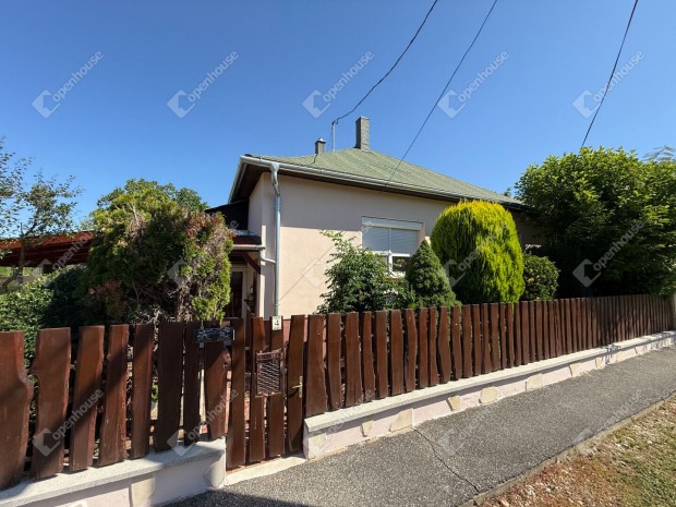 Elad� ig�nyes csal�di h�z Zalaegerszegt�l p�r percre  Salomv�ron