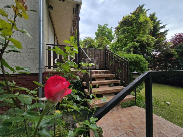 Elad� ikerh�z Budapest XVII. ker�let, R�kosligeten elad� ikerh�z