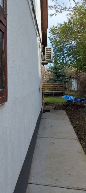 Elad� ingatlan Csongr�d frekvent�lt f�utc�j�n!