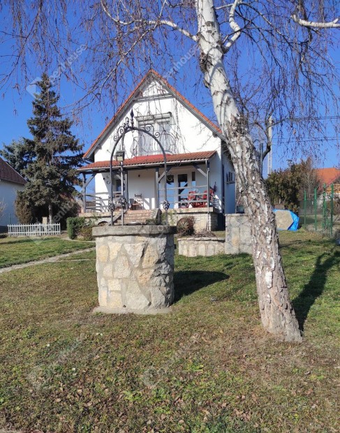 Elad� ingatlan, Als��rs