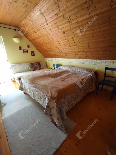 Elad� ingatlan, Als��rs