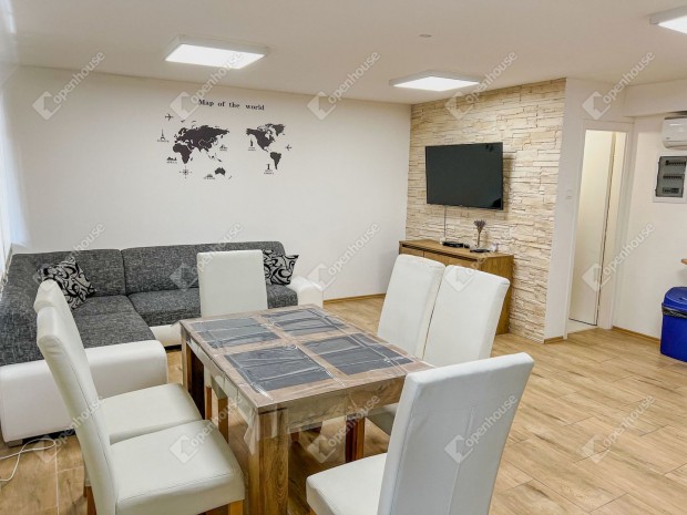 Elad� ingatlan, Balatonf�red