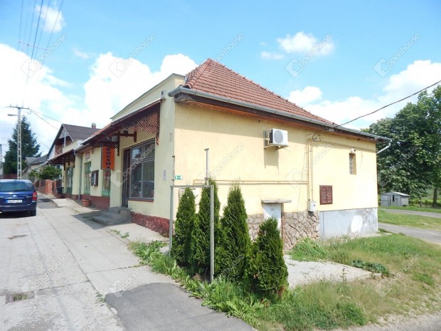 Eladó ingatlan, Szentgáloskér