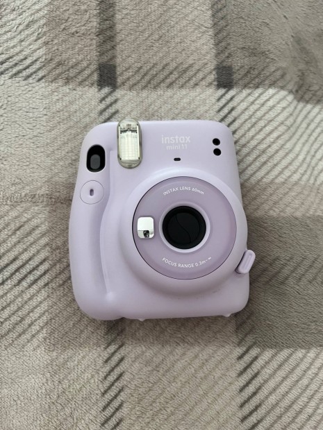 Elad instax mini 11