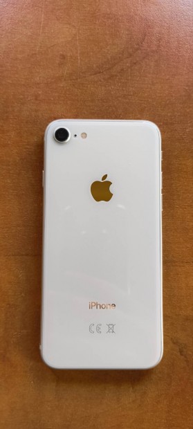 Eladó iphone 8 64gb, fehér, jó állapotban!