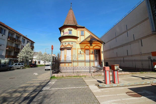 Elad� iroda, B�k�scsaba B�k�scsaba-Belv�ros, 299000000 Ft, 443 163_bip