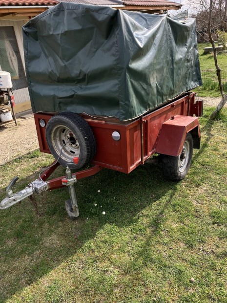 Elad� j� �llapotban ut�nfut�