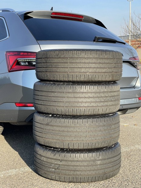 Elad j llapot 235/45 R18 Continental nyri gumiabroncs 4 db 