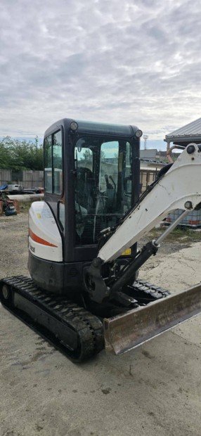 Eladó jó állapotú Bobcat E26
