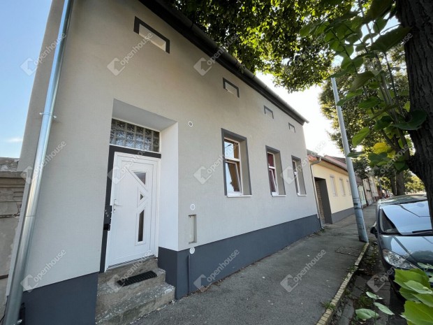 Elad� j� �llapot�, 3 h�l�szob�s csal�di h�z K�szegen!