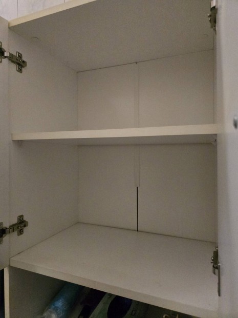 Elad j llapot  frdszobai szekrny 