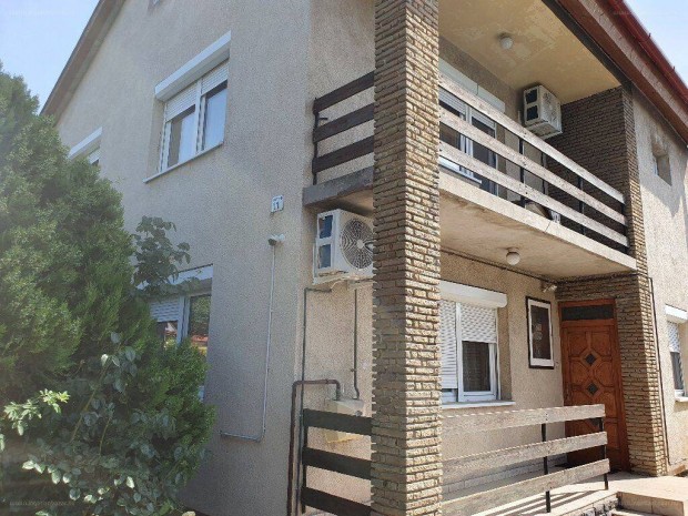 Elad� k�nyelmes, karbantartott, alacsony rezsij� h�z Tapolc�n