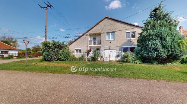 Elad� k�t h�z egy telken Ny�kl�dh�z�n!