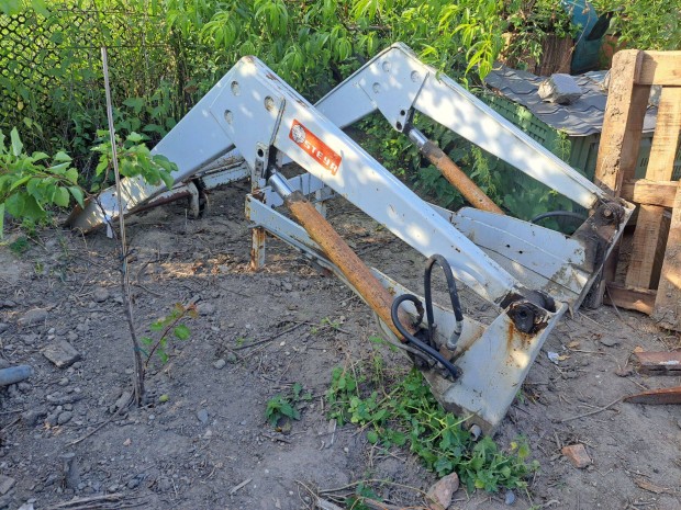 Elad kt munkahengeres Steyr homlokrakod / homlok rakod